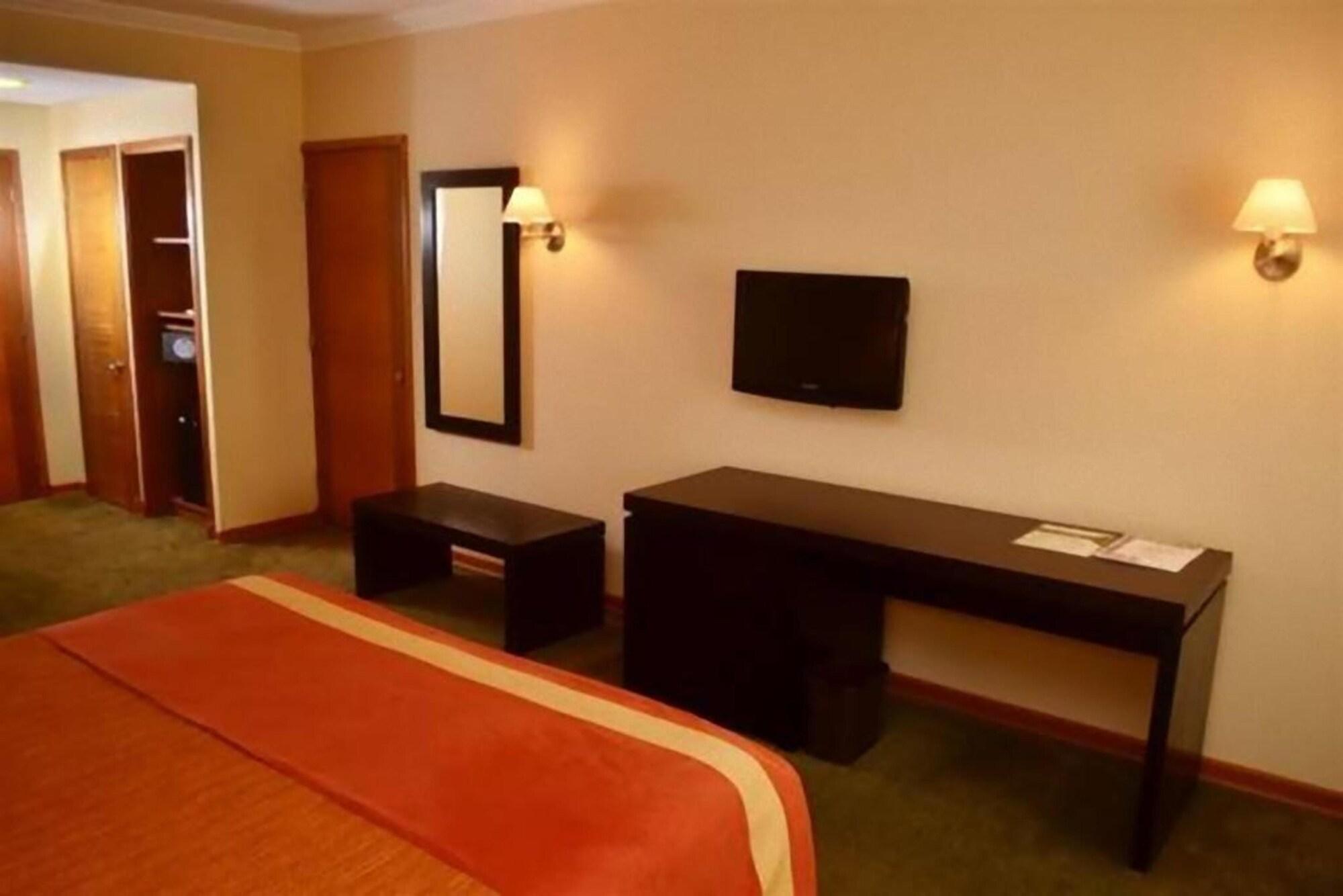 Hotel Diego De Almagro อารีกา ภายนอก รูปภาพ