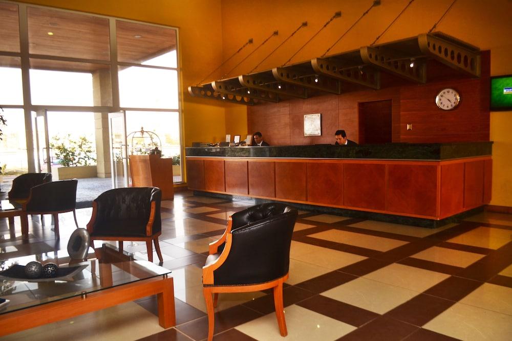 Hotel Diego De Almagro อารีกา ภายนอก รูปภาพ