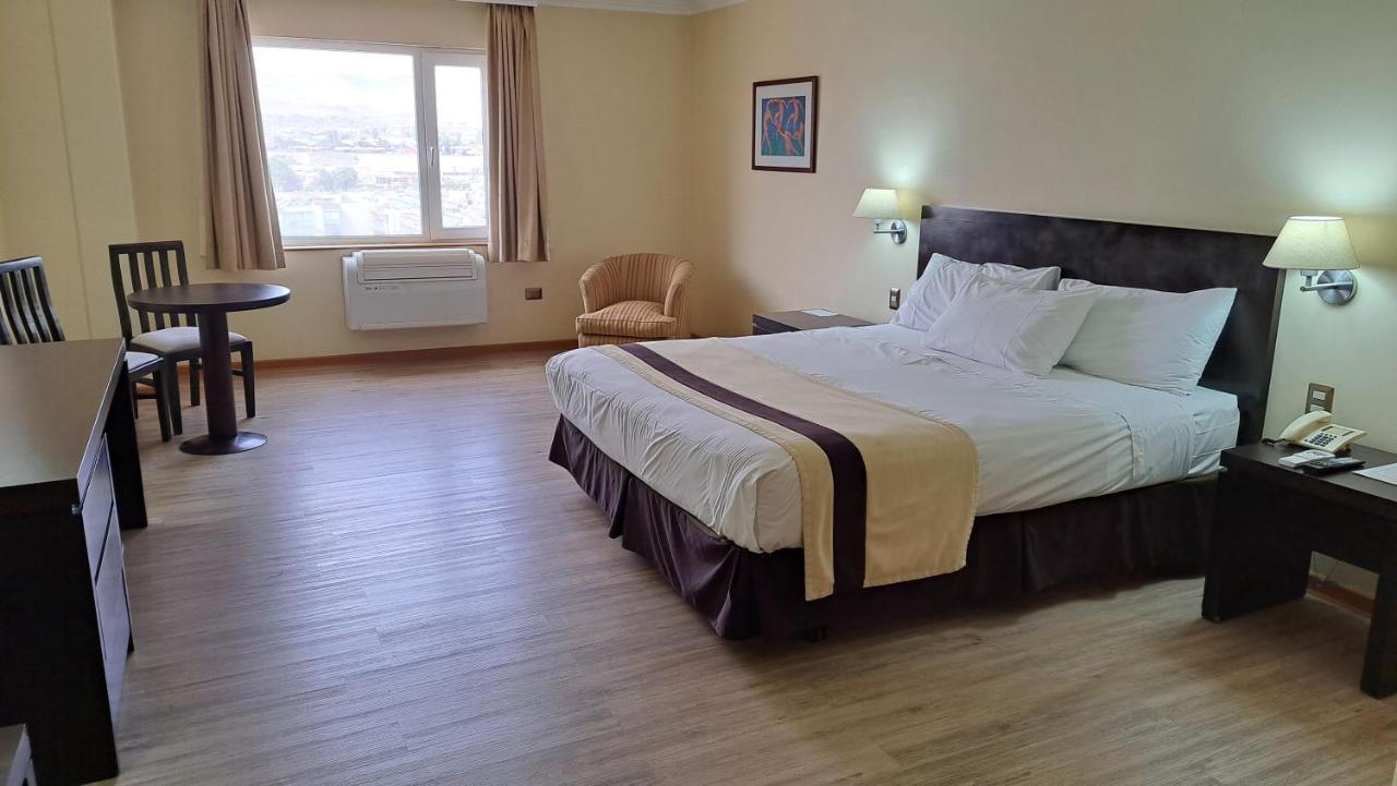 Hotel Diego De Almagro อารีกา ภายนอก รูปภาพ