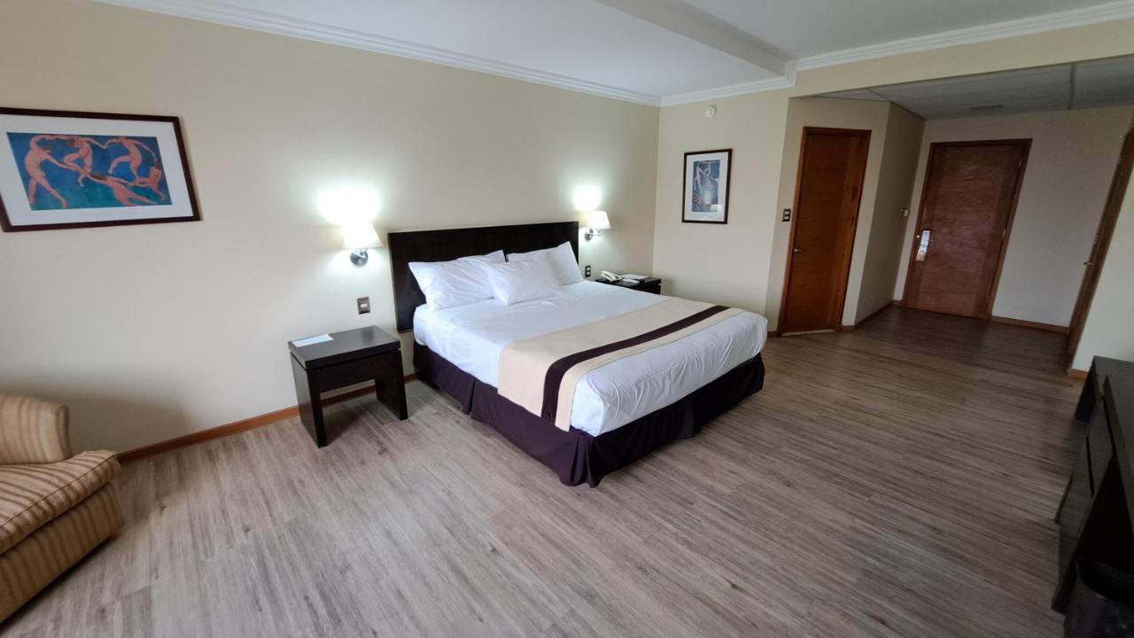 Hotel Diego De Almagro อารีกา ภายนอก รูปภาพ