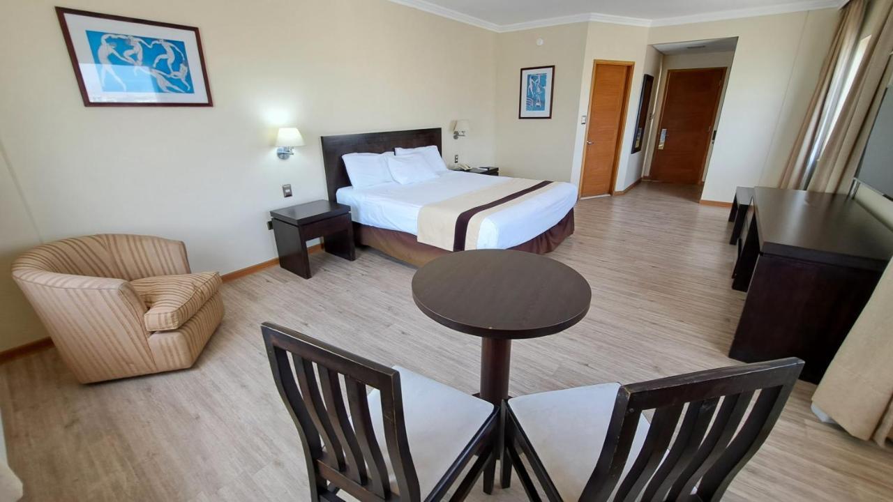 Hotel Diego De Almagro อารีกา ภายนอก รูปภาพ